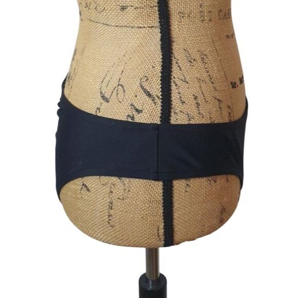 Mossimo Women's Black Bikini Swim Bottoms M Sexy Cheeky Scrunch Back - Picture 4 of 5